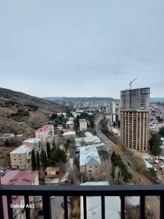 იყიდება ბინა ორთაჭალაში.