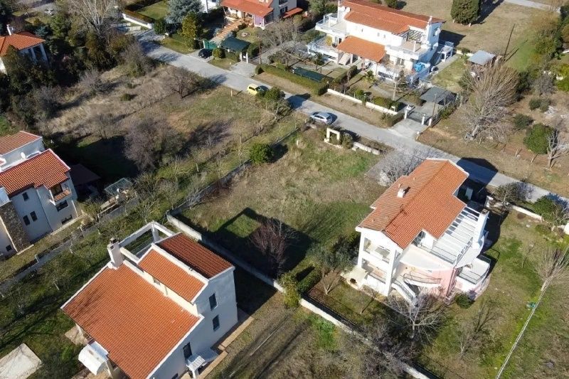 630 m² Plot