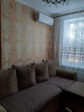 Продам частину будинку в центрі Чугуєва