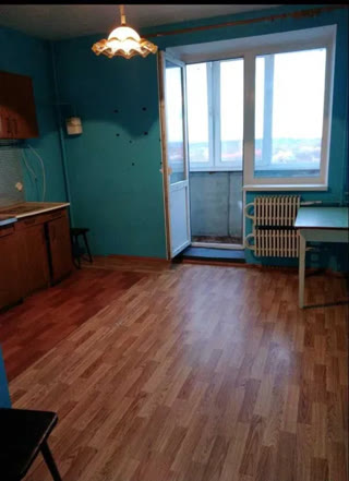 2К  76кв м кухня 18 кв м в МЖК Інтернаціоналіст