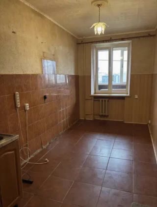 Продаж 2-кімнатної квартири біля метро Звіринецька та Ботанічного саду ім. М. М. Гришка НАН України