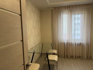 Продаж 2-кімнатної квартири на Виноградарі