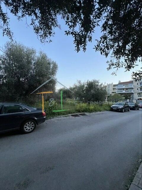 Участок 592 м²