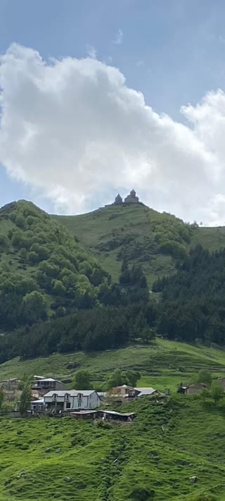 იყიდება მიწის ნაკვეთი.მიწის ნაკვეთი არი 624კვ.