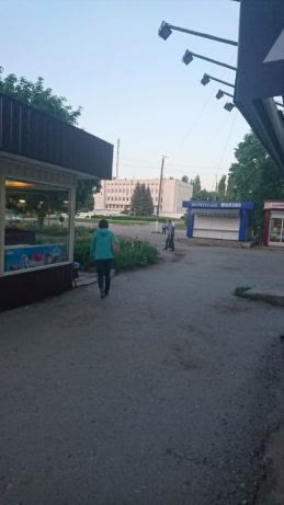 Продам приміщення в прохідному місці під бізнес офіс салон ломбард
