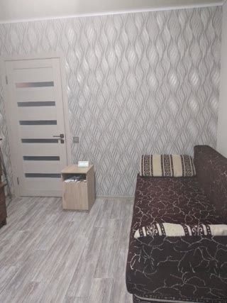 Продам 1 км кв 29м кв в центрі на 3 поверсі
