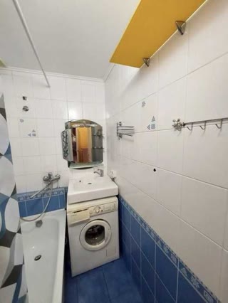 Продам 1к квартиру Центр, Защитников Украины