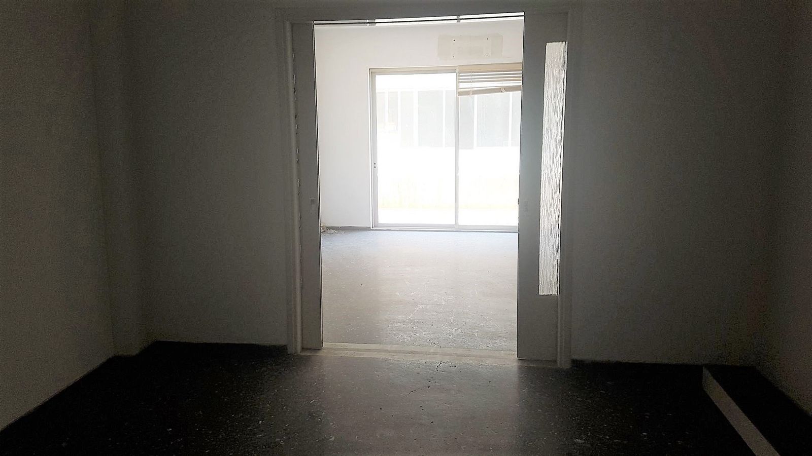 Κτίριο επαγγελματικών χώρων 600τ.μ.