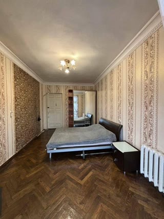 Продаж 2к квартири, Дніпровський район, пр-т Леоніда Каденюка