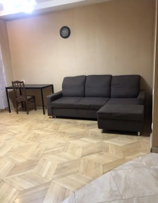 ქირავდება 2 ოთახიანი ბინა ვაკეში