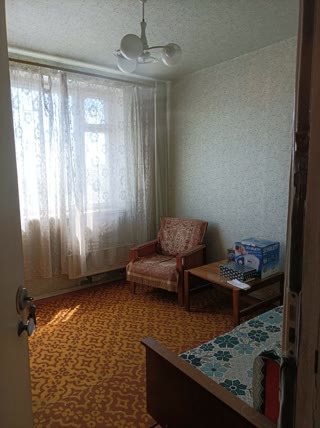 Продам двокімнатну квартиру Холодна Гора
