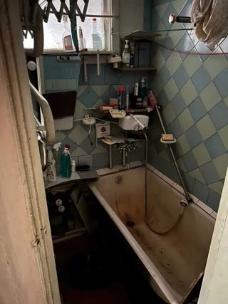 Продаж 2-кімнатної квартири в Подільському районі біля стадіону Спартак