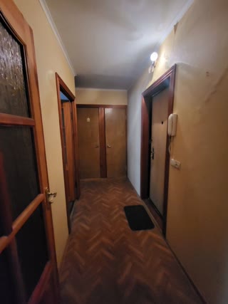 Продаж 2-кімнатної квартири на Воскресенці