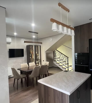 🏡 Продаж 5-кімнатної квартири з дизайнерським ремонтом у Сокільниках