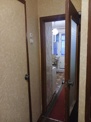 Продам 1 кімнатну квартиру Індустріальна