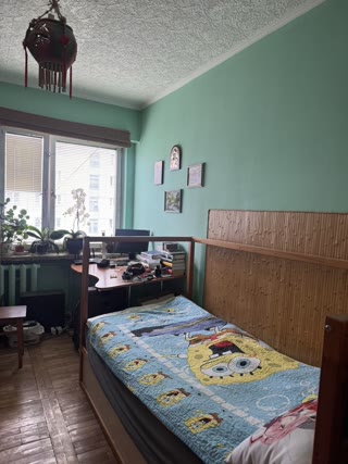 Продаж 4-кімнатної квартири на вул. Під Голоском