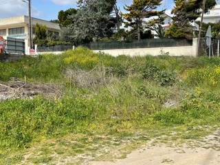 Οικόπεδο 880 τ.μ.