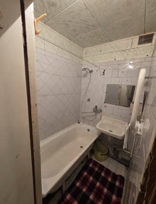 Продам 1 ком кв з меблями Салтовка 602 мкр ТРК Україна