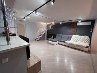 For Sale 3-Level Apartment on Klochkivska Street