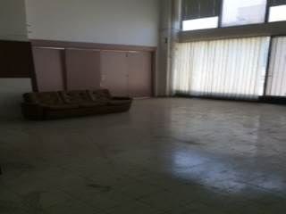 1400 m² Building