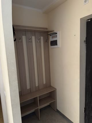 Продам 1 квартиру возле метро Спортивна