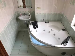 🏡 Продаж просторого будинку в Залізничному районі— 6 соток землі