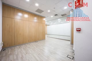 Office for sale in San Fermín with garage and air conditioning. thumbnail 5