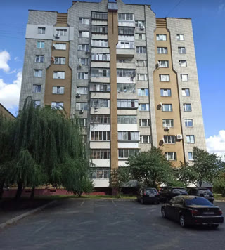 Продаж 1-кімнатної квартири на вул. Низинній