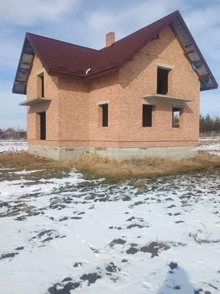 Продаж недобудованого будинку в Мостиськах
