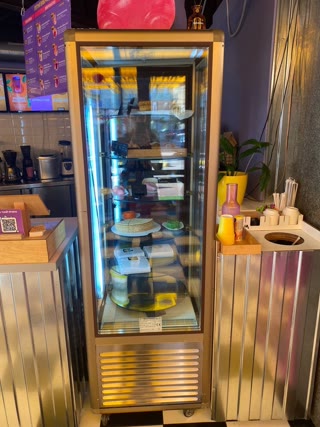 Sale of an operating coffee shop in Pechersk