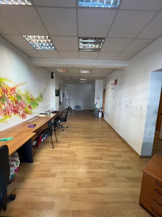 94 m² Office