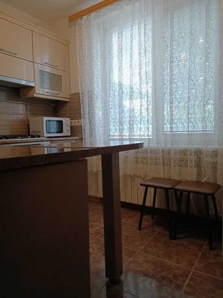 Продам 2-х ком. квартиру Холодна Гора