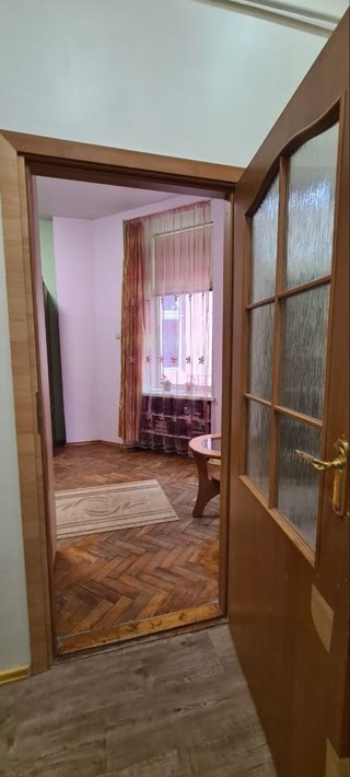 Продаж 1-кімнатної квартири на вул. Клепарівській