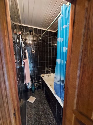 Продам 3к квартиру метро Спортивна, Метростроїтелів