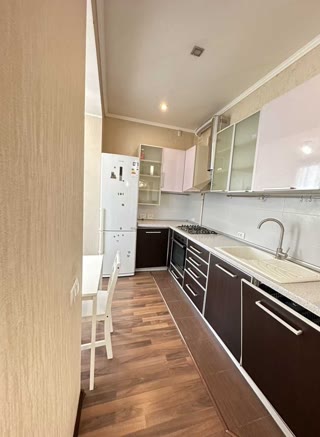 Продам 3к квартиру Центр, ул Алчевських