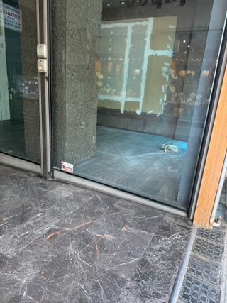 66 m² Store