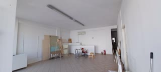 Κτίριο επαγγελματικών χώρων 400τ.μ.