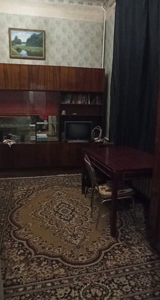 Продам двокімнатну комуналку Центральний Ринок, Вокзальна