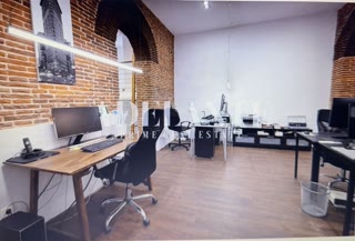 Office for sale on Calle de Recoletos with an elevator. thumbnail 9