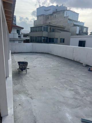 650 m² Office