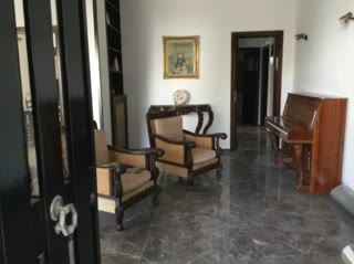 Μονοκατοικία προς ενοικίαση - Βούλα, Δικηγορικά