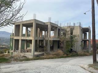 240 m² Maisonette