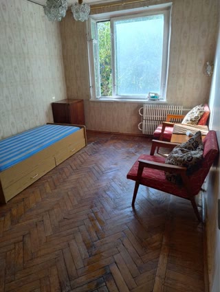 Продаж 3-кімнтатної квартири,центр ХТЗ, жилое состояние