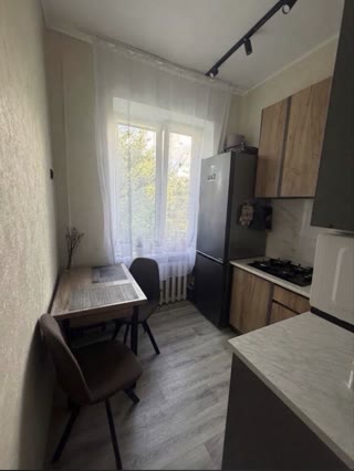 Продам однокімнатну квартиру Одеська