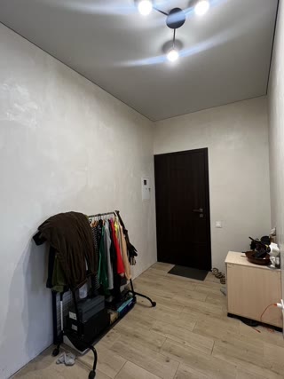 Продам 2к квартиру Конний Ринок, захисників України