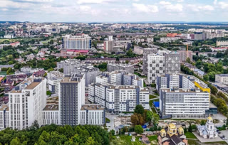 Продаж просторої 2-кімнатної квартири з можливістю перепланування на Сихові