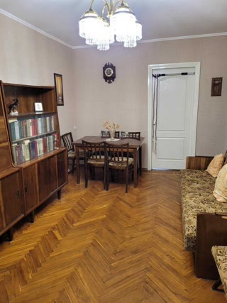 Продам 2к квартиру Нові Дома, Комунальний ринок, Ньютона