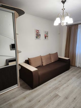 Продам 1 кімнатну квартиру на Алексеївці