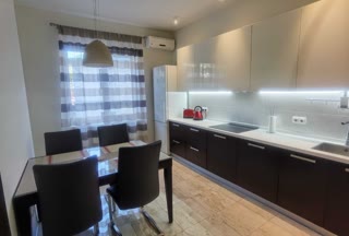 Продам квартиру 80м, гарний ремонт, центр Києва, вул. Лукянівська