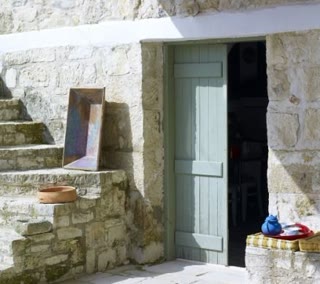Commercial Properties, 355 m²